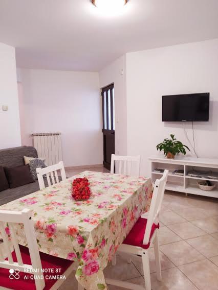 Apartman Snjezana Apartment Fažana Екстериор снимка